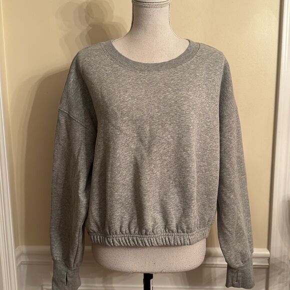 JOYLAB Cropped Sweatshirt - Picture 1 of 8